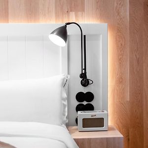 Kleine Kamer met een King Size Bed